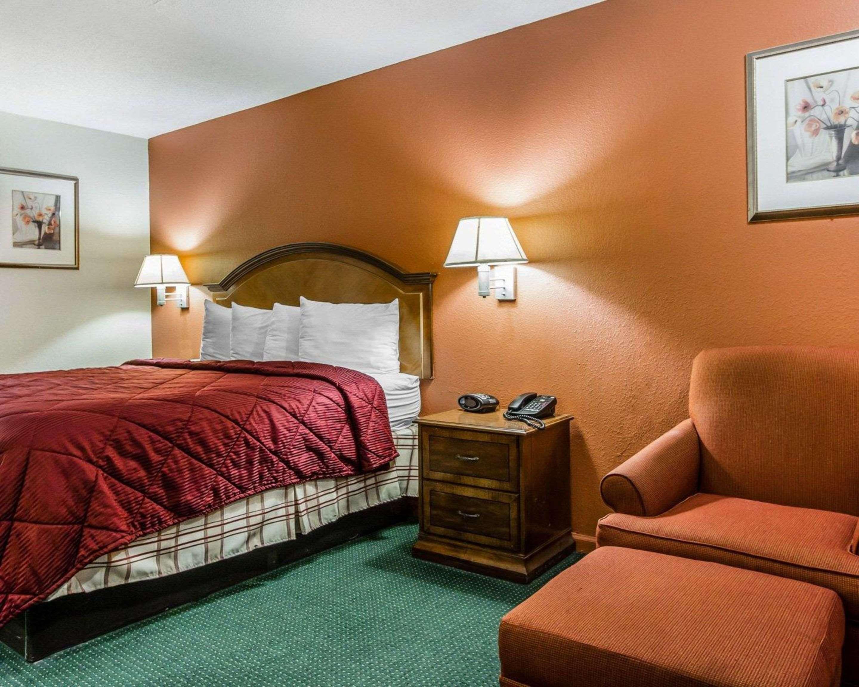 Econo Lodge Inn & Suites Энтерпрайз Экстерьер фото